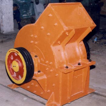 錘式破碎機 河南力博機械規(guī)格型號及價格 鄂式破碎機 立式?jīng)_擊破碎機 立式復合破碎機 新型振動篩