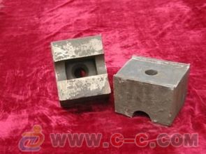 破碎機(jī)復(fù)合錘頭的優(yōu)勢與應(yīng)用